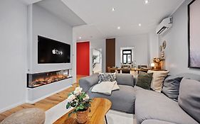 EDLER WOHNRAUM Schloßteich-Suite 3 SZ mit zwei Balkonen, Kaffeevollautomat, Kamin, Klima, Lift&zwei Parkplätzen